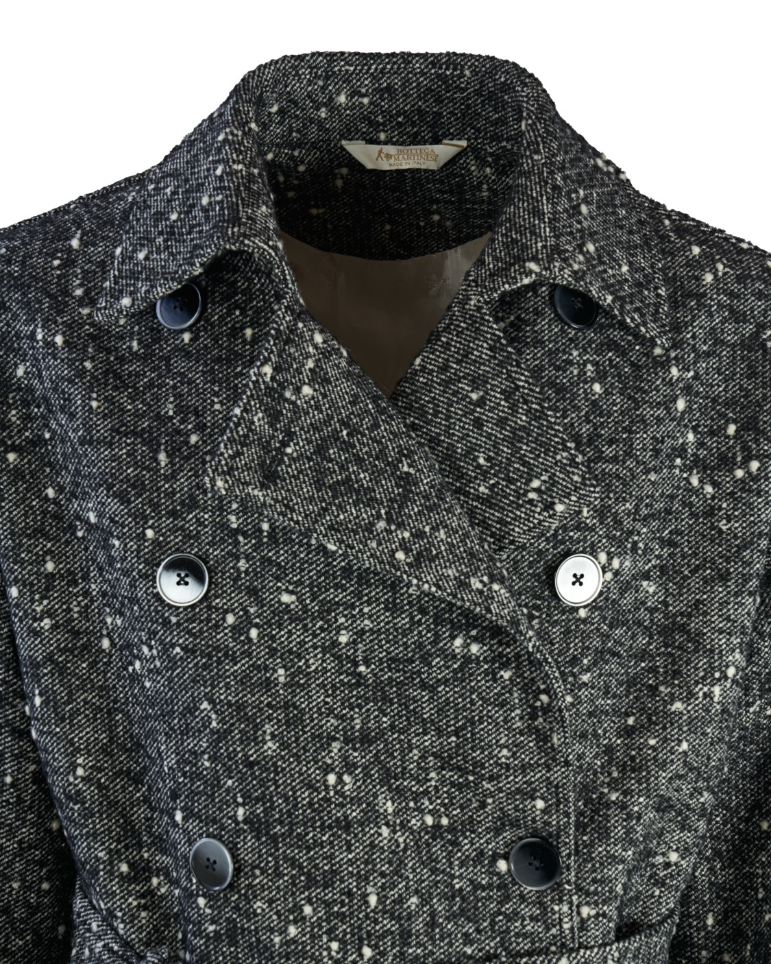 shop BOTTEGA MARTINESE Saldi Cappotto: Bottega Martinese cappotto "Emma".
Revers.
Maniche lunghe.
Doppiopetto.
Chiusura con bottoni.
Cintura in vita regolabile e removibile.
Tasche laterali.
Taglio lungo.
Vestibilità regolare.
Composizione: 70% Lana 10% Cashemre 20% Poliammide.
Fabbricato in Italia.. EMMA 460-SALE/PEPE number 2194759